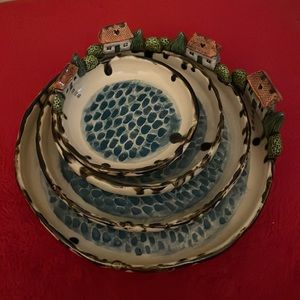 BRAND NEW CERAMIC HANDMADE 4 PIECE SET OF LITTLE COLORFUL HOUSES BY THE SEA